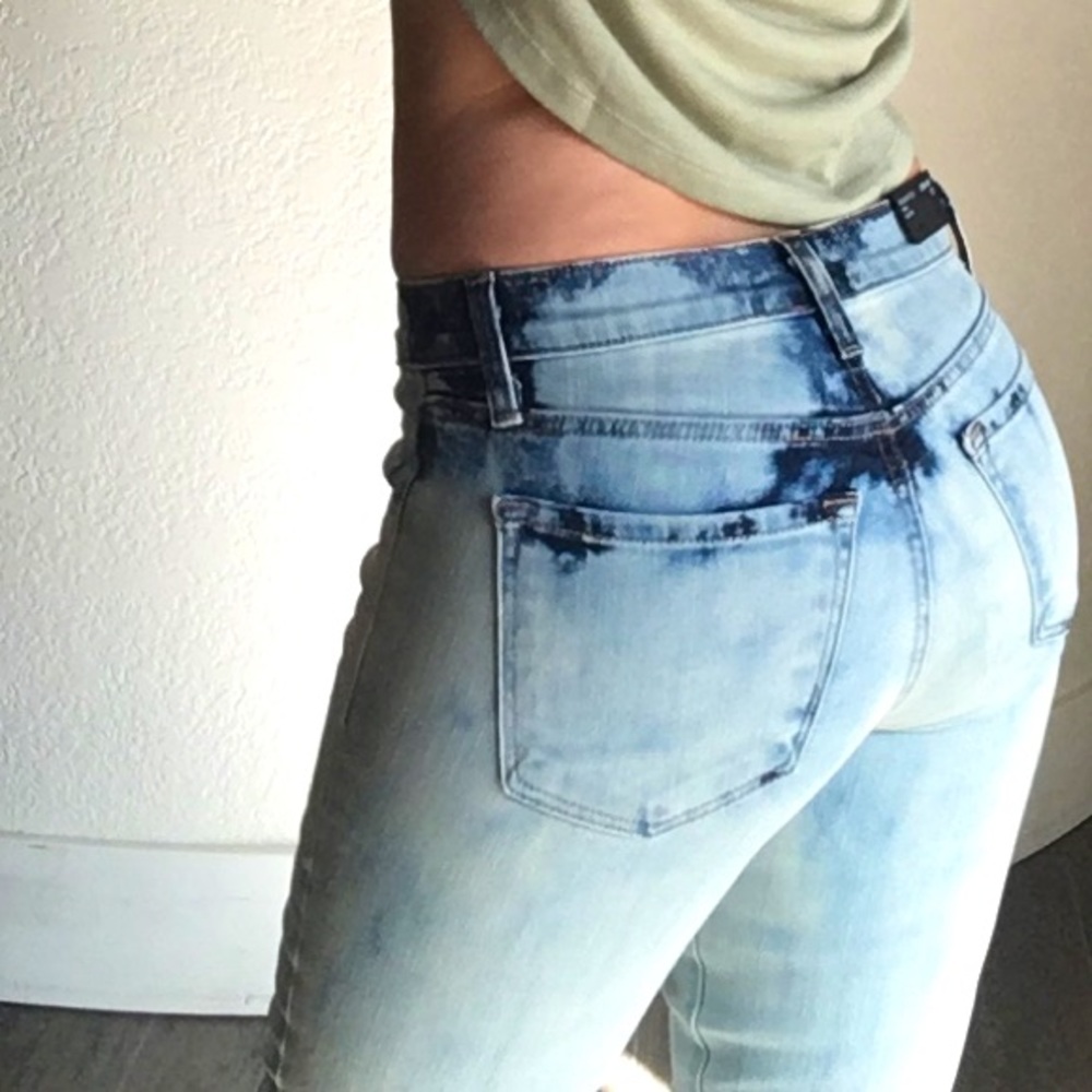 $175 NWT J Brand blue tie dye jeans 23 XS Selena Bootcut mid Rise skinny crop
